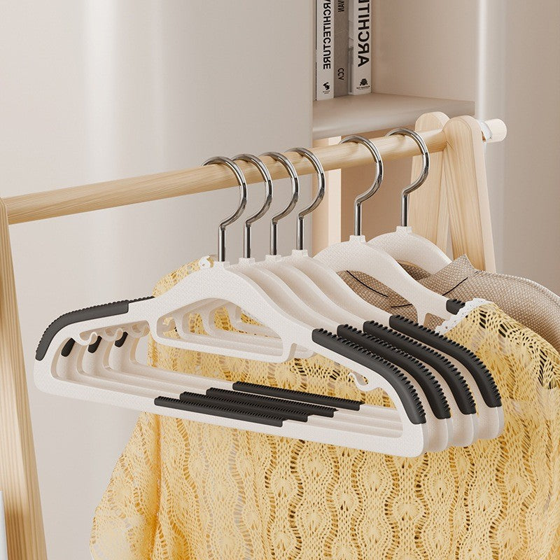 (HOME+) Non-slip Rotatable Plastic Clothes Hanger Suitable for Both Wet and Dry Clothes